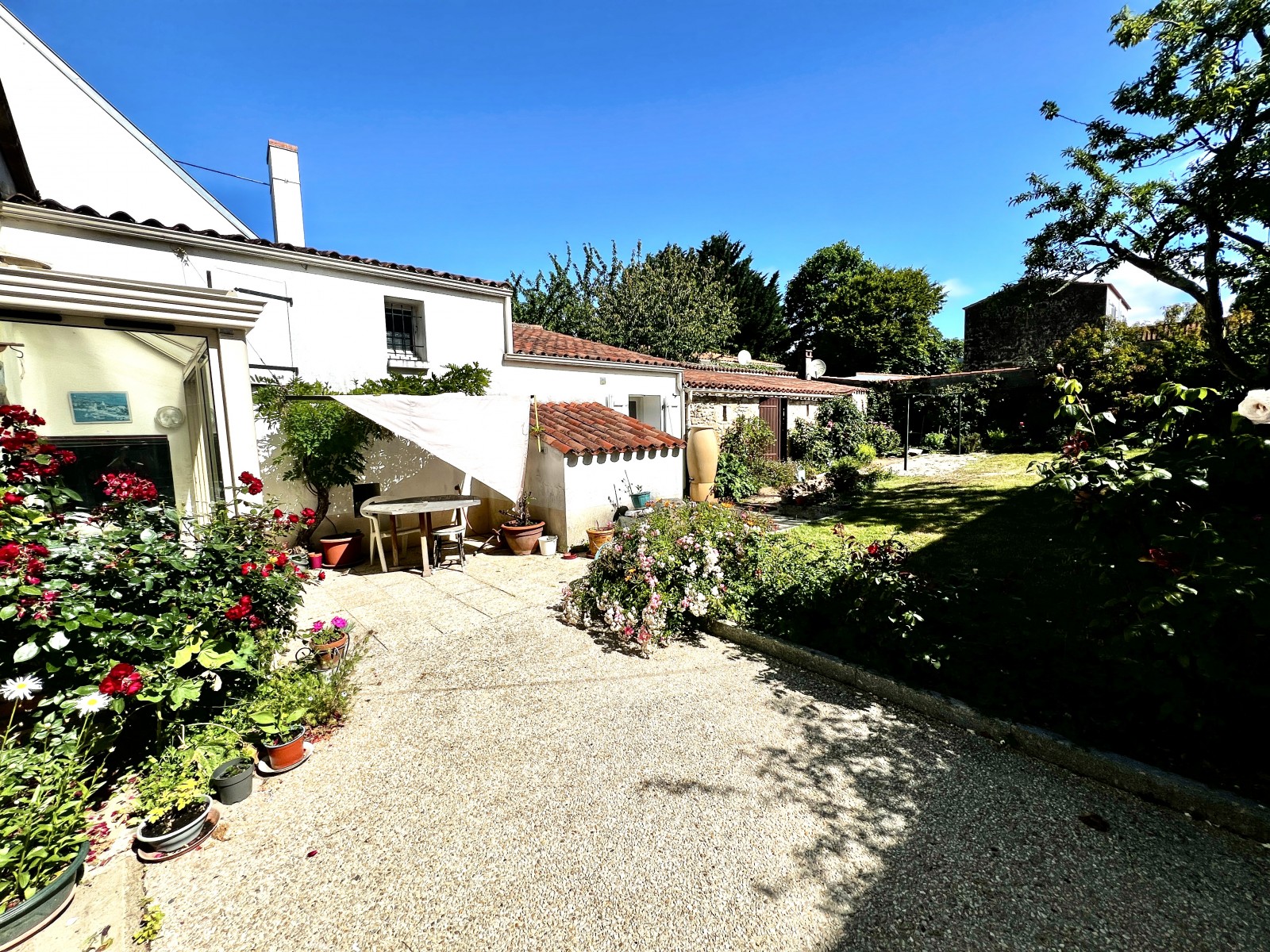 Maison 5 Pièce(s) LONGEVILLE-SUR-MER - Photo 3