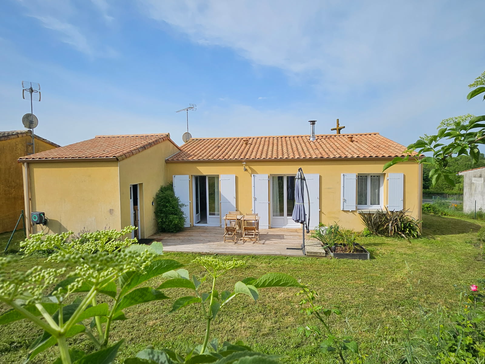 Maison traditionnelle 3 Pièce(s) CHATEAU-GUIBERT