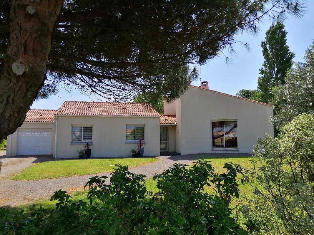 Maison 4 Pièce(s) LONGEVILLE-SUR-MER - Photo 6