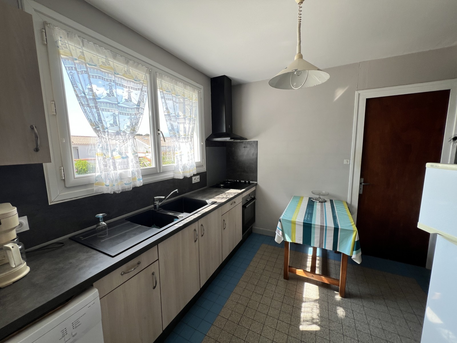 Maison 5 Pièce(s) LONGEVILLE-SUR-MER - Photo 3