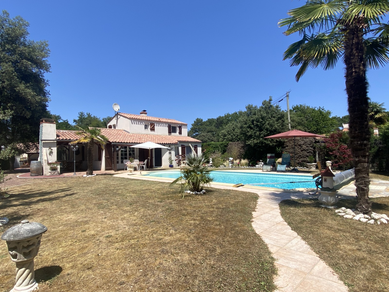 Maison traditionnelle 5 Pièce(s) JARD-SUR-MER - Photo 1